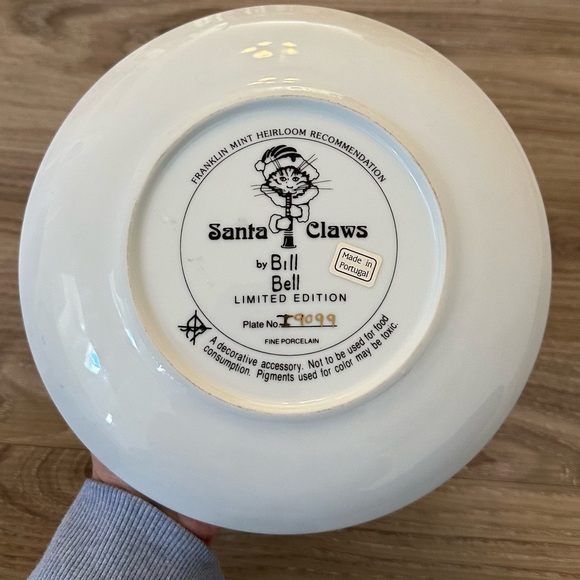 Bill Bell Limited Edition Decorative Cat Plates! Collectibles in mint condition! - Picture 6 of 9